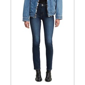 Levi’s 724 High Rise Straight Leg Jeans
